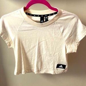 ⏳Adidas crop top⏳